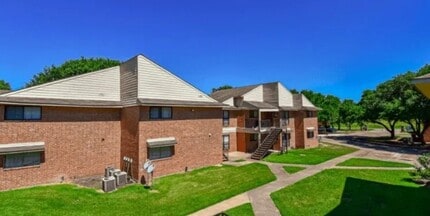 Building Photo - 3444 Depot St