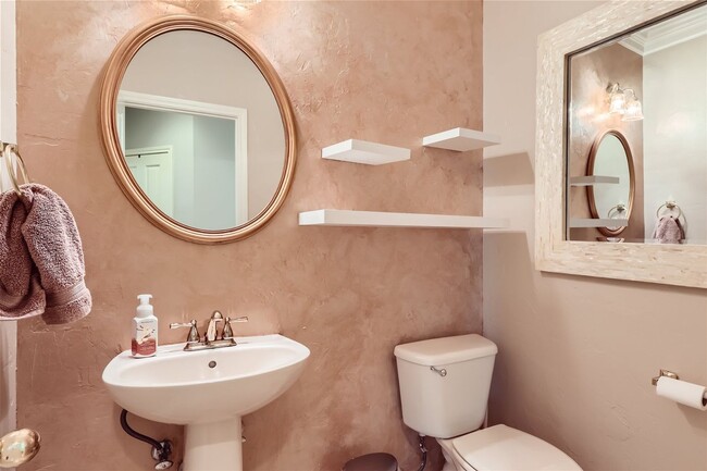 Foto del edificio - Stunning Home in Guard Gated Community ~ I...