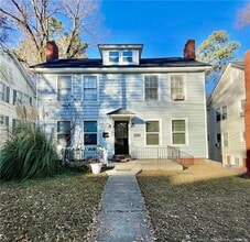 Building Photo - 117 Woodside Ave