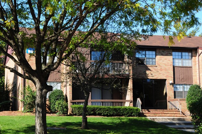 Foto del edificio - Woodbridge Terrace