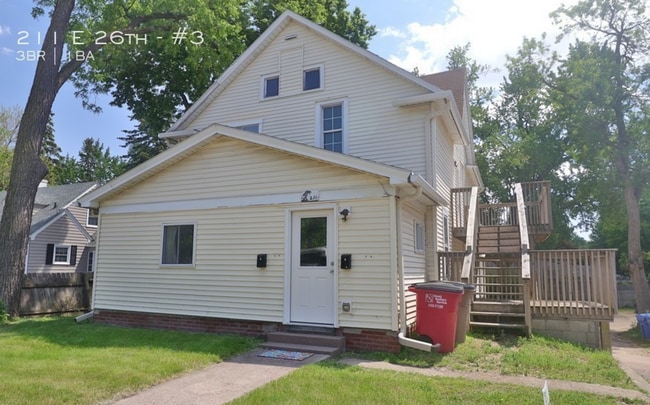 Building Photo - 211 E 26th St