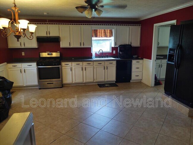 Foto del edificio - 17372 Leatherwood Rd