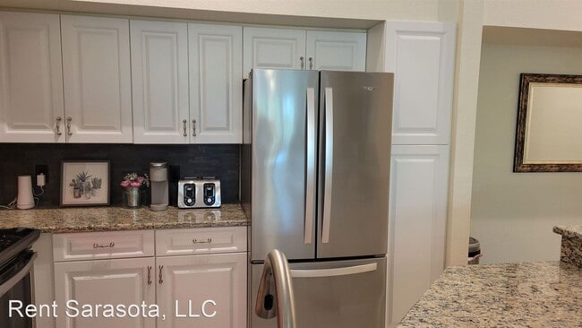 Building Photo - 2 br, 2 bath House - 4166 Central Sarasota...
