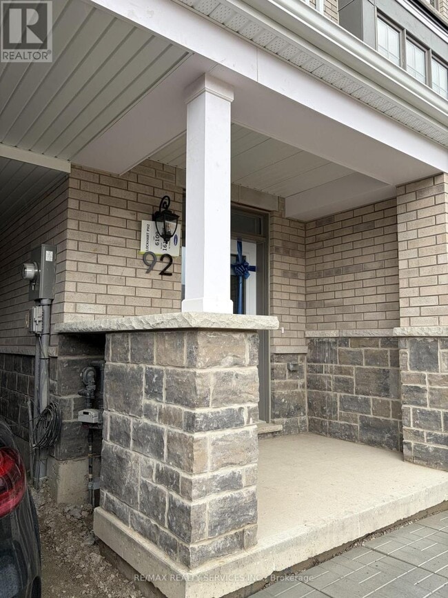 Building Photo - 92 Yorkshire Dr