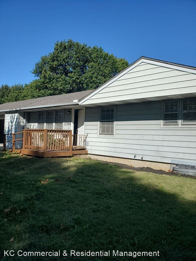 Primary Photo - 13700 E 41st Terrace S