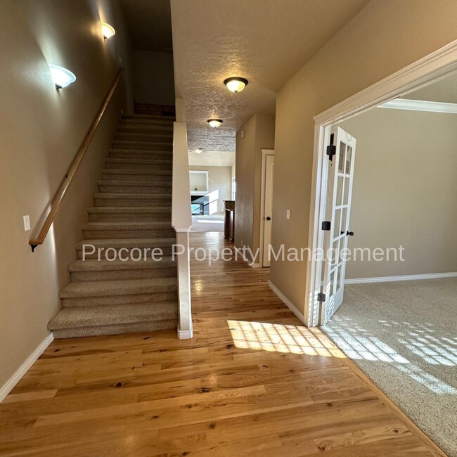 Foto del edificio - $2,165.00...Victory and Locust Grove.... GREAT 3 bedroom PLUS office and 2.5 bath home in Meridia...