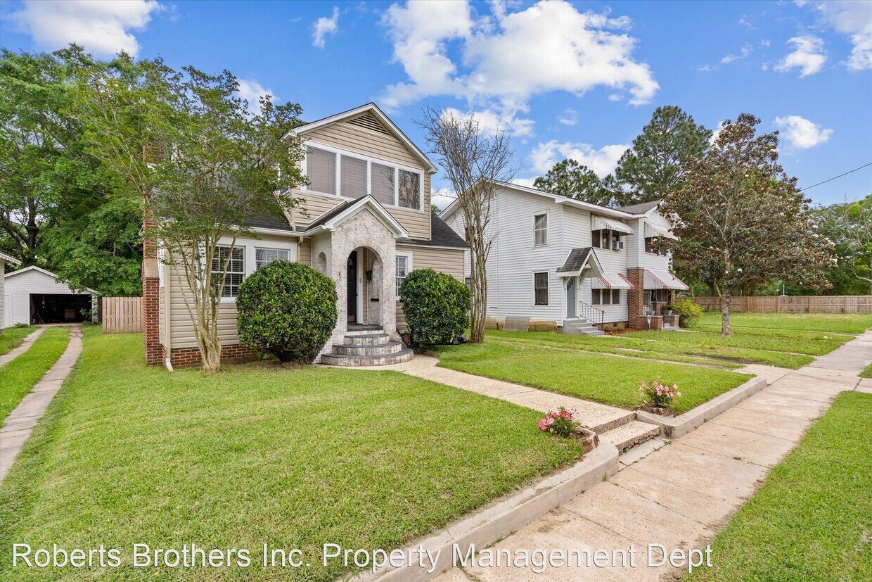 Foto principal - 4 br, 2 bath House - 263 Seminole Street