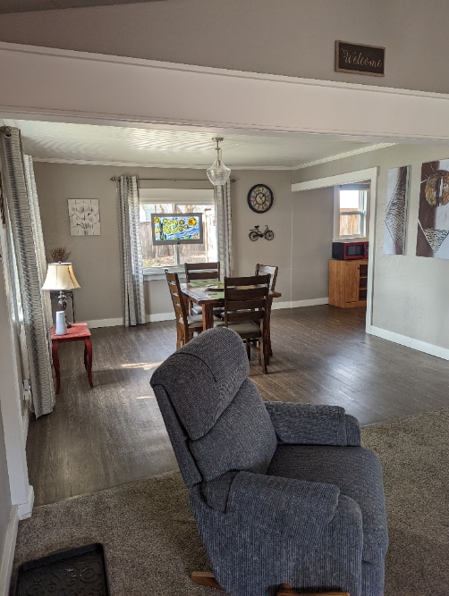 Building Photo - 2BR Fully Furnished Midtown Charmer