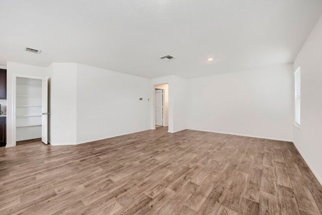Building Photo - 15518 Crimson Topaz