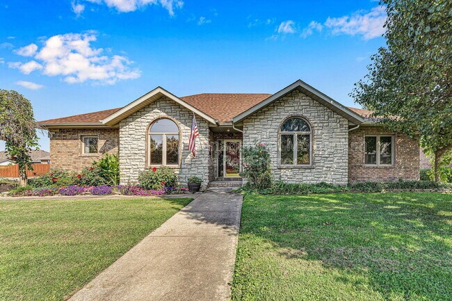 Foto del edificio - 514 N Ellen St