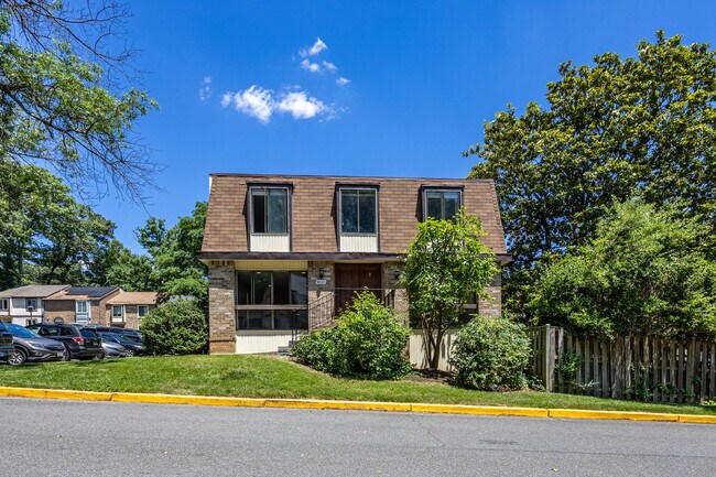 Photo - 6023 Forrest Hollow Ln Townhome