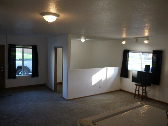 Foto del edificio - Saint James Rd. Property
