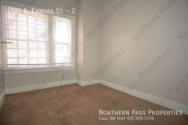 Building Photo - 2 Bedroom Triplex near UTEP! 2 Weeks Free ...