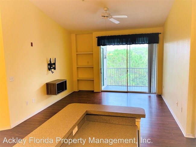 Building Photo - 8910 Legacy Ct