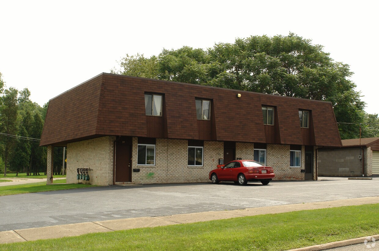 Foto del edificio - 39 S Main St