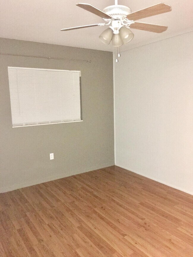 Bedroom - 501 NW 15th Ave
