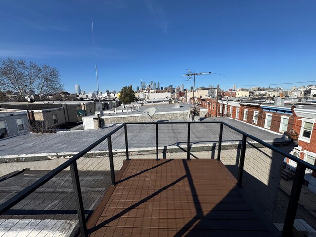 Foto del edificio - 1527 Tasker St