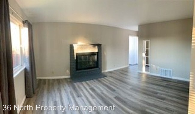 Building Photo - 1457-1459 Plumas Ln