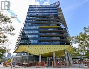 Building Photo - 21-421 Lawren Harris Square