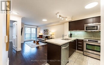 Building Photo - 650 Sheppard Ave E