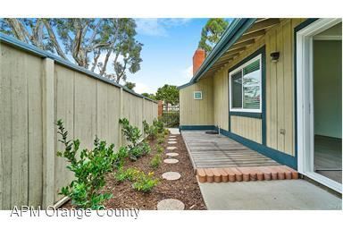 Building Photo - 2 br, 2 bath House - 4512 Heil Ave.