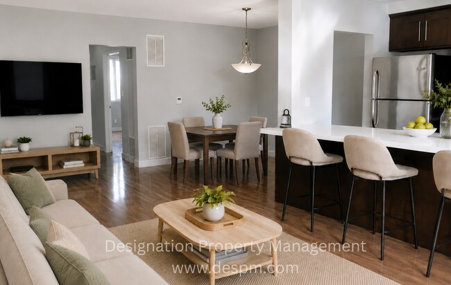 Foto del edificio - 7638 Hampton Ave