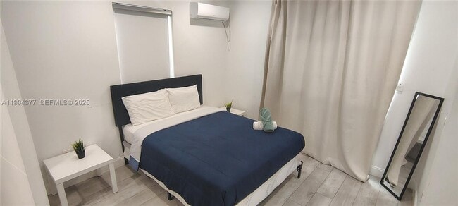 Foto del edificio - 420 NE 90th St