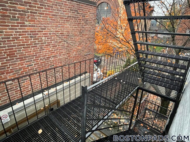 Foto del edificio - 1922 Columbus Ave