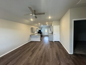 Building Photo - 2566 S Ouachita Dr