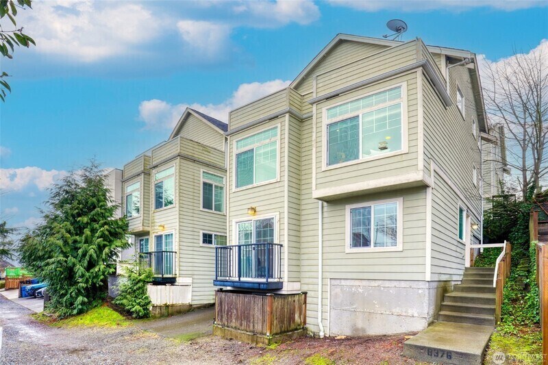 Primary Photo - 8376 Loyal Way NW