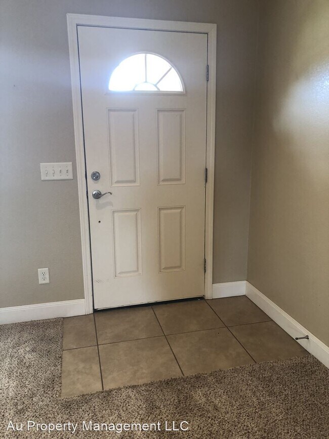 Foto del edificio - 3 br, 2 bath House - 9812 WILL AVE.