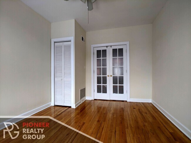 Foto del edificio - 555 W Aldine Ave