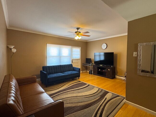 Building Photo - 100 Pierson Miller Dr