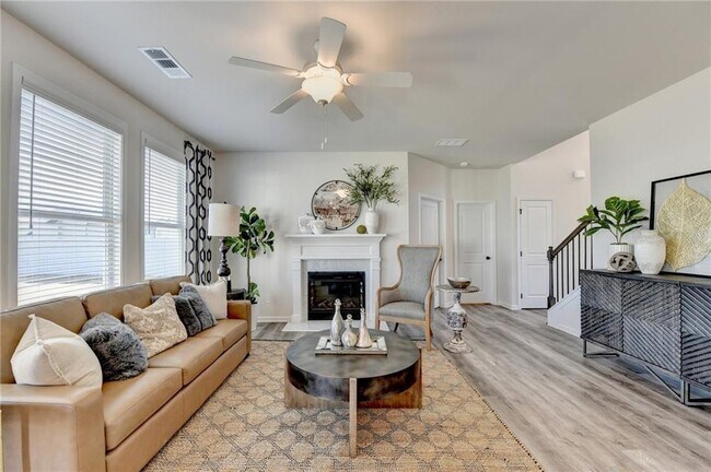 Foto del edificio - 2455 Sunny Hill Rd