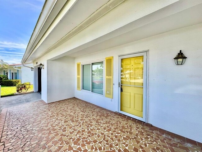 Building Photo - 3490 Mainlands Blvd S