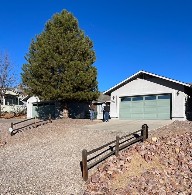 Foto del edificio - 4901 N Shadow Ln