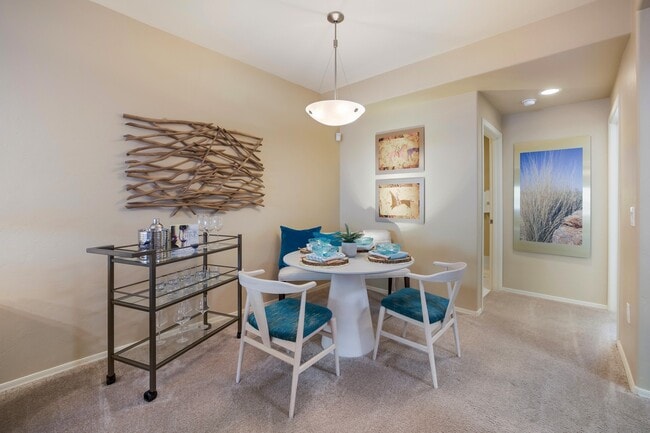 Building Photo - Golf Villas Apartments