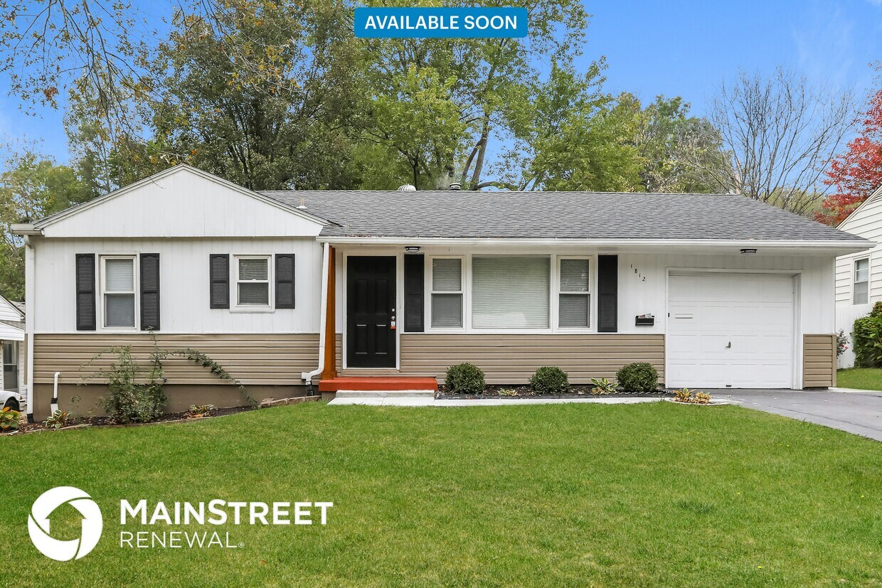 Primary Photo - 1812 NE 54th Terrace