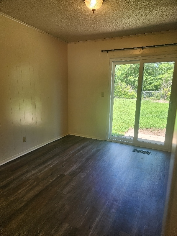 Building Photo - 1108 Southview Ln