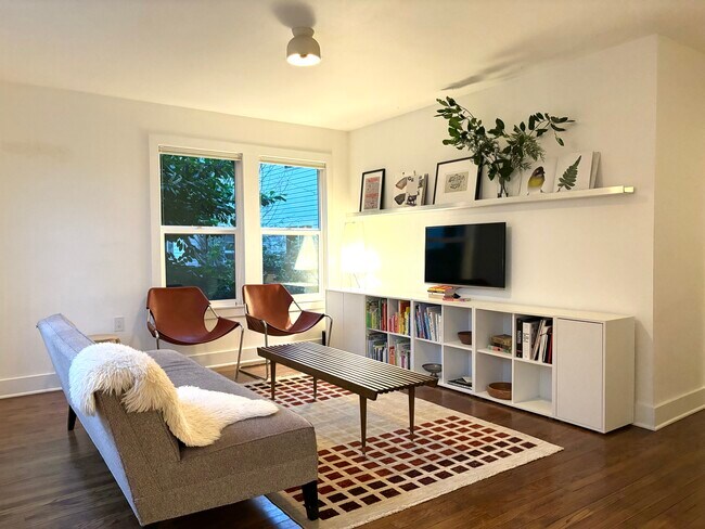 Foto del edificio - 715 24th Ave