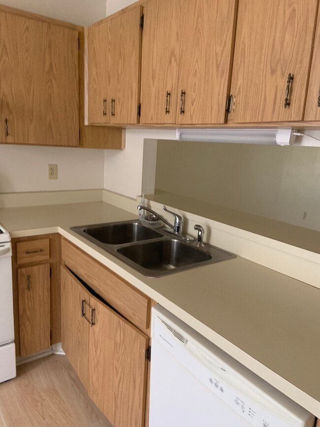 Foto del edificio - 2914 Wainwright Ct