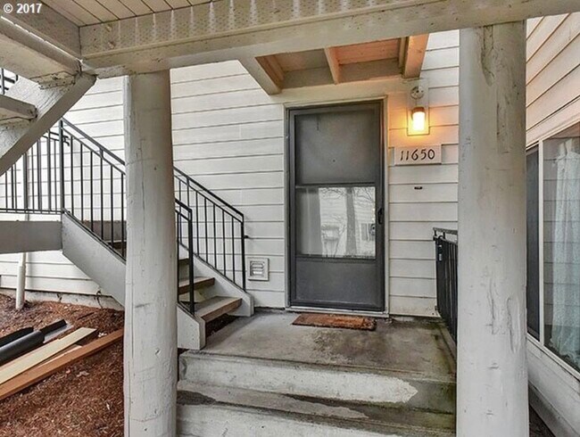 Building Photo - 11650 SW Boones Bend Dr
