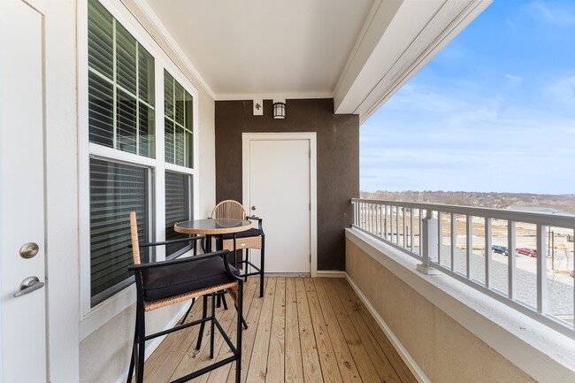 Patio or Balcony - Bonavia Luxury Apartments