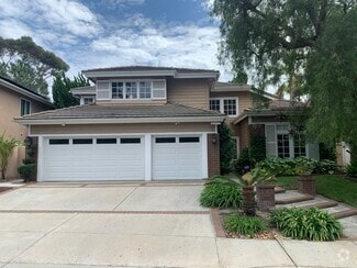Building Photo - 4575 Sunset Bluffs Way