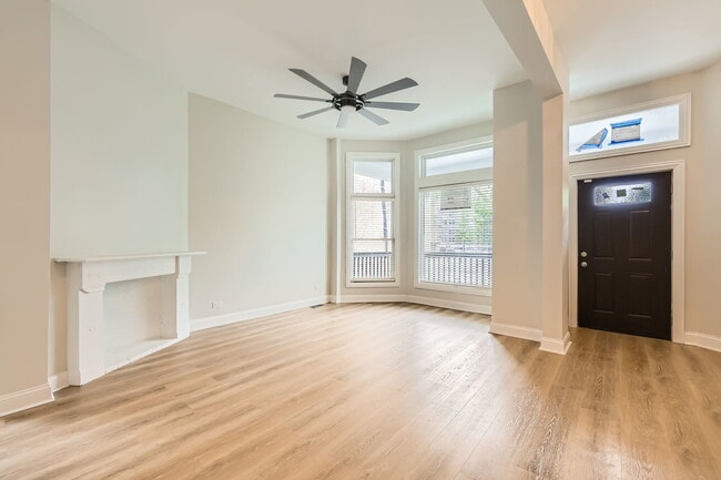 Foto del edificio - 9131 S Exchange Ave