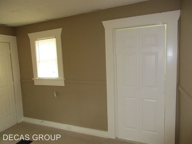 Building Photo - 506 78th St N