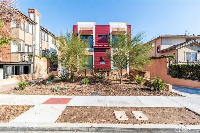 Foto del edificio - 1212 Viola Ave