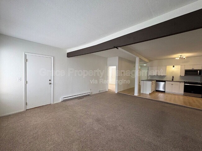 Foto del edificio - 635 Cedar St