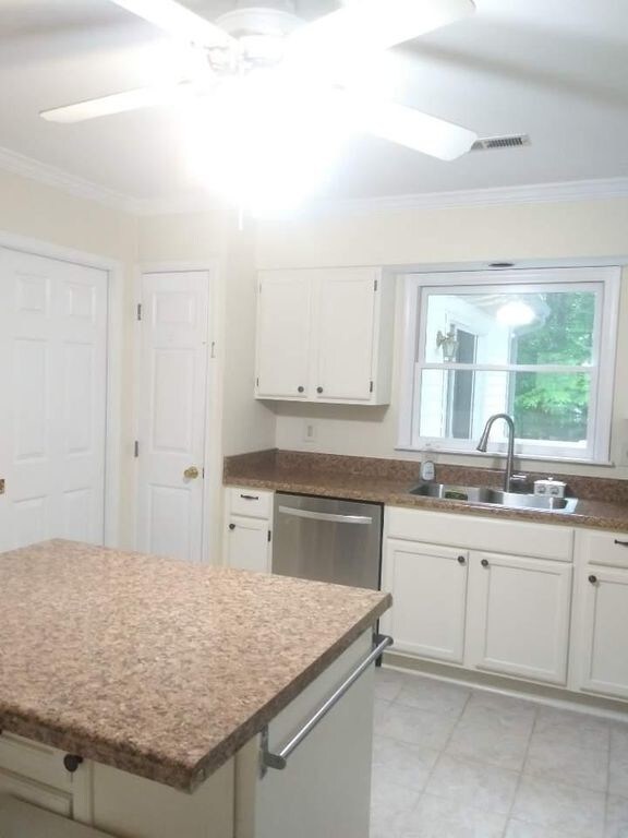 2858 Powell Creek Dr, Charlottesville, VA 22911 House Rental in