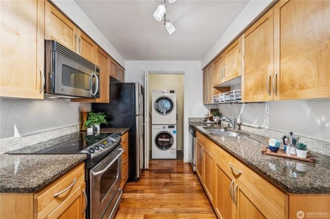 Building Photo - 1 bedroom in Seattle WA 98199